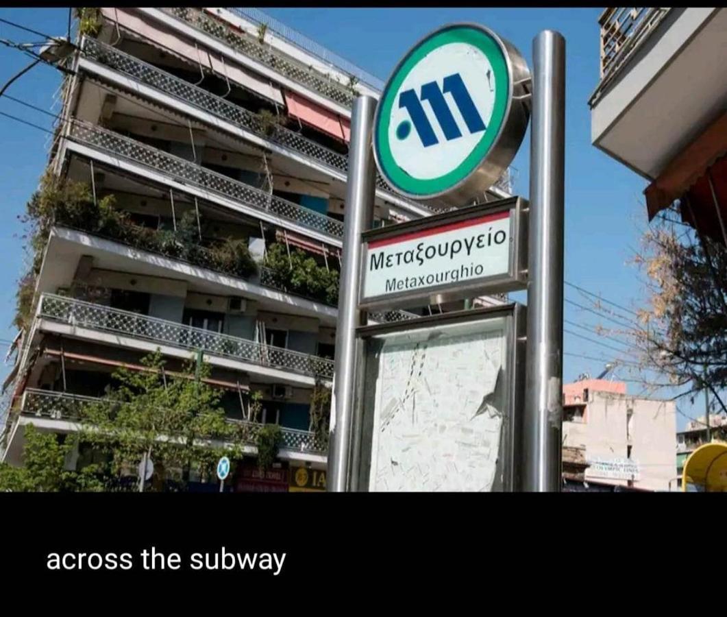 Athenshub - Across Metro Station Appartement Buitenkant foto